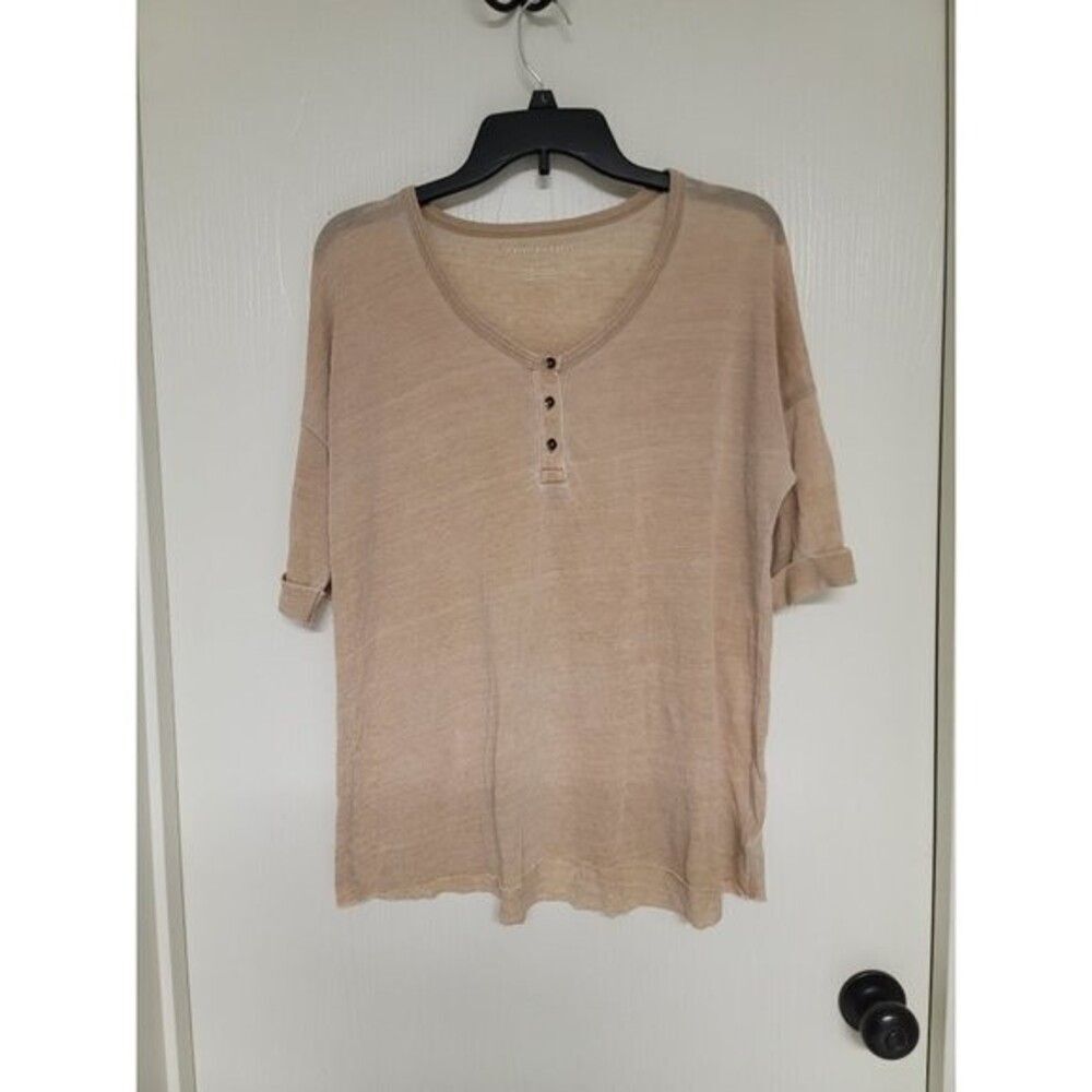~ womens beige american eagle thin shirt with partial buttons